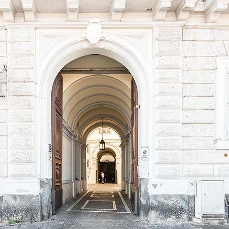 Lux Caracciolo Bed & Breakfast Napoli Dış mekan fotoğraf