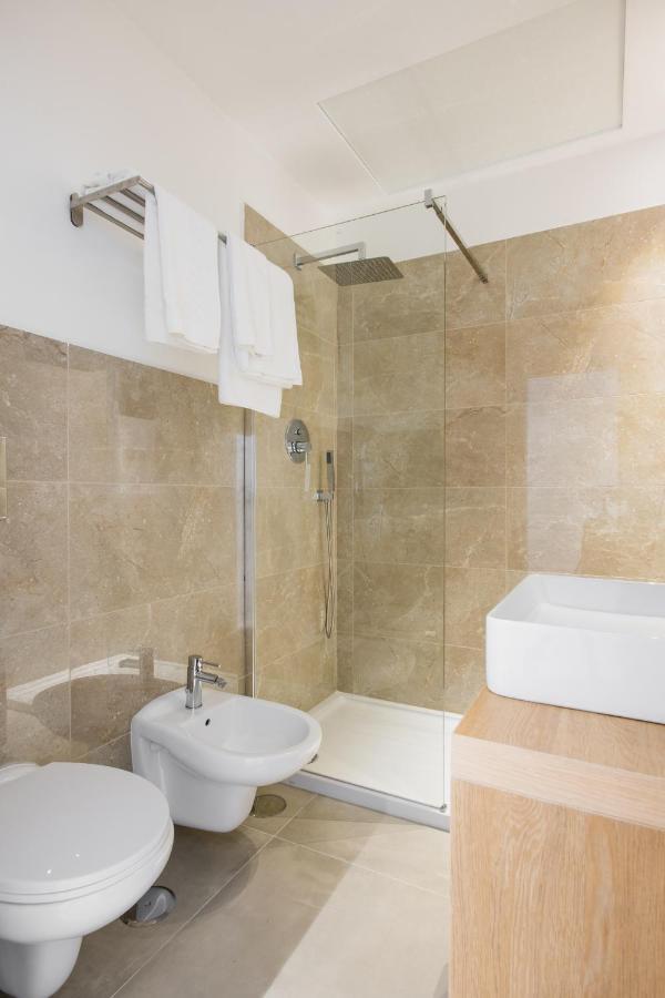 Lux Caracciolo Bed & Breakfast Napoli Dış mekan fotoğraf